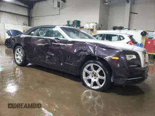 2018 Rolls-Royce Dawn z VIN SCA666D56JU107749, wystawiony jako Copart lot #46992895 z przebiegiem 15 379 mil mil oraz Tytuł czysty. Historia ofert i sprzedaży dostępna na DreamBid. Obrazek 4.