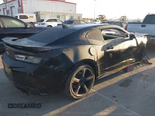 2018 Chevrolet Camaro ZL1 with VIN 1G1FK1R69J0120679, listed as a IAAI auction lot 41767125 with 25,233 mi miles and . Bid and sale history available at DreamBid. Image 4.