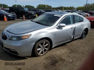 2013 Acura TL Technology z VIN 19UUA8F59DA008390, wystawiony jako Copart lot #55463585 z przebiegiem 140 651 mil mil oraz Czysty tytuł • Clean title. Historia ofert i sprzedaży dostępna na DreamBid. Obrazek 1.