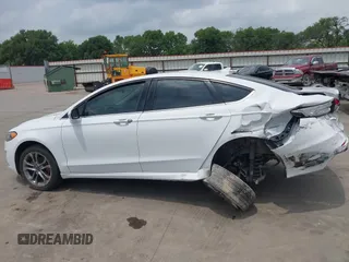 2020 Ford Fusion SEL с VIN 3FA6P0CD7LR131781, выставлен на аукционе IAAI как лот 41855346 с пробегом 95 621 миль миль и . История ставок и продаж доступна на DreamBid. Изображение 14.
