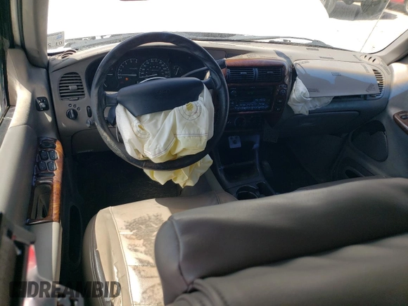 2000 Ford Explorer XLT с VIN 1FMZU73E1YZB73542, выставлен на аукционе Copart как лот 56325925 с пробегом 192 202 миль миль и Списание • Salvage title. История ставок и продаж доступна на DreamBid. Изображение 8.