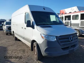 2021 Mercedes-Benz Sprinter Cargo with VIN W1Y4ECHY2MT064412, listed as a IAAI auction lot 41069328 with 88,526 mi miles. Bid and sale history available at carsss.com. Image 1.