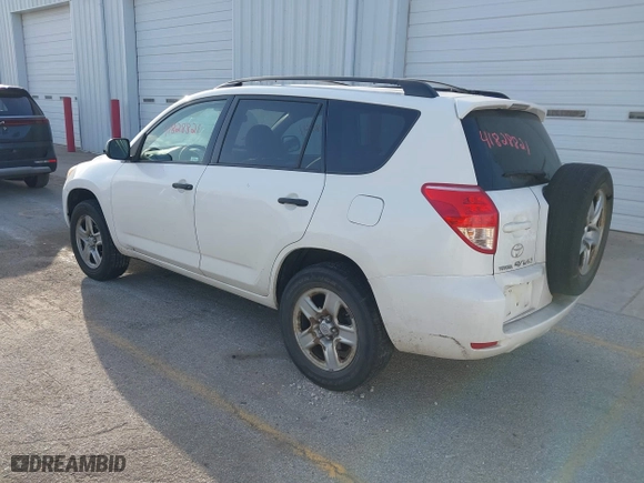2007 Toyota RAV4 with VIN JTMZD33V275077177, listed as a IAAI auction lot 41828821 with 165,128 mi miles. Bid and sale history available at carsss.com. Image 3.