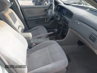 1998 Nissan Altima XE with VIN 1N4DL01D8WC165818, listed as a IAAI auction lot 41658156 with 184,843 mi miles. Bid and sale history available at carsss.com. Image 5.