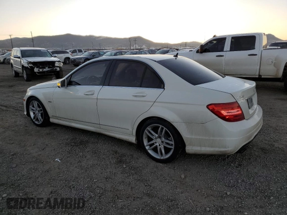 2012 Mercedes-Benz C 250 Sport с VIN WDDGF4HB2CR230848, выставлен на аукционе Copart как лот 83357474 с пробегом Не указан миль и Списание • Salvage title. История ставок и продаж доступна на DreamBid. Изображение 2.