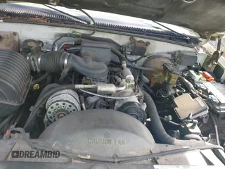 1999 Cadillac Escalade z VIN 1GYEK13R9XR400123, wystawiony jako IAAI lot #41837946 z przebiegiem 207 213 mil mil oraz . Historia ofert i sprzedaży dostępna na DreamBid. Obrazek 10.