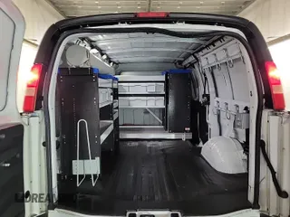 2015 Chevrolet Express Cargo with VIN 1GCWGFCF9F1167047, listed as a IAAI auction lot 42666478 with 169,647 mi miles and . Bid and sale history available at DreamBid. Image 26.