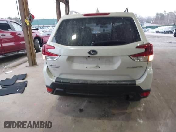 2021 Subaru Forester with VIN JF2SKADC6MH582725, listed as a IAAI auction lot 41270709 with 31,206 mi miles. Bid and sale history available at carsss.com. Image 17.