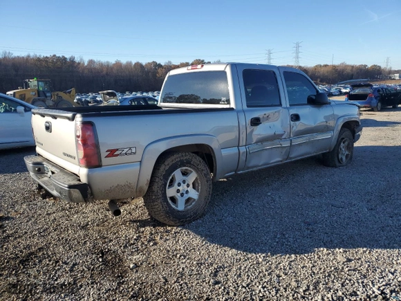 2004 Chevrolet Silverado 1500 Crew Cab LS with VIN 2GCEK13T941382163, listed as a Copart auction lot 84823424 with 207,003 mi miles and Clean Title. Bid and sale history available at carsss.com. Image 3.