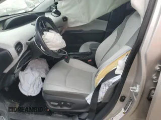 2020 Toyota Prius LE z VIN JTDKARFPXL3124035, wystawiony jako Copart lot #53996215 z przebiegiem Nie podano mil oraz Szkoda całkowita • Salvage title. Historia ofert i sprzedaży dostępna na DreamBid. Obrazek 7.