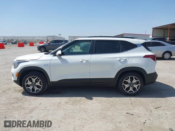 2021 Kia Seltos EX z VIN KNDERCAA4M7165986, wystawiony jako IAAI lot #41815940 z przebiegiem 61 615 mil mil oraz . Historia ofert i sprzedaży dostępna na DreamBid. Obrazek 15.