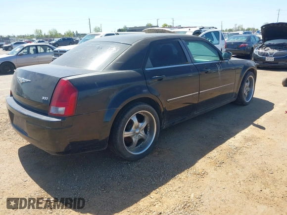 2007 Chrysler 300 with VIN 2C3KA43R77H829360, listed as a IAAI auction lot 41959547 with 1 mi miles. Bid and sale history available at carsss.com. Image 4.