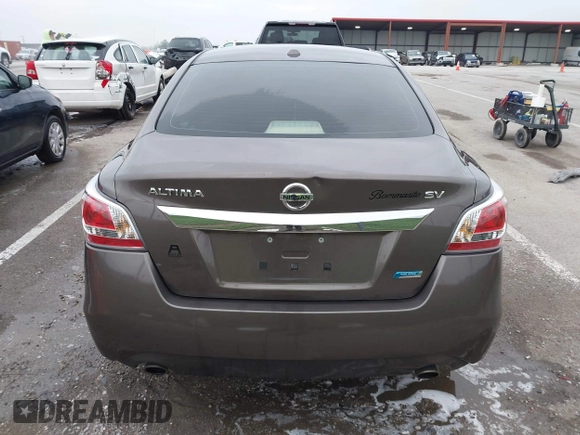 2014 Nissan Altima 2.5 S with VIN 1N4AL3AP9EC188442, listed as a IAAI auction lot 42001673 with 117,255 mi miles. Bid and sale history available at carsss.com. Image 16.