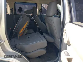 2008 Dodge Nitro SXT with VIN 1D8GU28K68W271921, listed as a IAAI auction lot 41772124 with 233,078 mi miles. Bid and sale history available at carsss.com. Image 8.