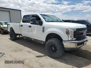 2019 Ford F-250 XL z VIN 1FT7W2B69KED65499, wystawiony jako Copart lot #55307825 z przebiegiem 58 091 mil mil oraz Szkoda całkowita • Salvage title. Historia ofert i sprzedaży dostępna na DreamBid. Obrazek 4.
