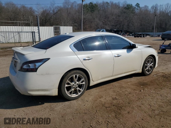 2013 Nissan Maxima SV with VIN 1N4AA5AP2DC830175, listed as a Copart auction lot 47230205 with 162,668 mi miles and Salvage title. Bid and sale history available at DreamBid. Image 3.