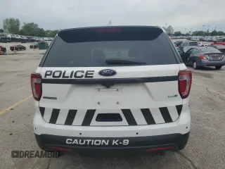 2017 Ford Police Interceptor Utility z VIN 1FM5K8AR6HGC63457, wystawiony jako Copart lot #55322445 z przebiegiem 136 618 mil mil oraz Szkody całkowita. Historia ofert i sprzedaży dostępna na DreamBid. Obrazek 6.