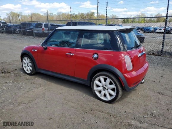 2004 MINI Cooper Hardtop S with VIN WMWRE334X4TD89209, listed as a Copart auction lot 53389895 with 238,668 mi miles and Clean Title. Bid and sale history available at carsss.com. Image 2.