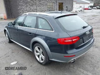 2013 Audi allroad Premium Plus with VIN WA1UFAFL5DA147464, listed as a IAAI auction lot 41700817 with 112,772 mi miles. Bid and sale history available at carsss.com. Image 14.