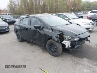 2023 Nissan Versa S z VIN 3N1CN8DV4PL832282, wystawiony jako IAAI lot #41942961 z przebiegiem 69 353 mil mil oraz . Historia ofert i sprzedaży dostępna na DreamBid. Obrazek 1.