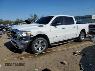 2019 Ram 1500 Big Horn z VIN 1C6SRFFT9KN734068, wystawiony jako Copart lot #56492025 z przebiegiem 85 258 mil mil oraz Szkoda całkowita • Salvage title. Historia ofert i sprzedaży dostępna na DreamBid. Obrazek 1.