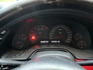 2002 Chevrolet Corvette with VIN 1G1YY32G825114317, listed as a Copart auction lot 54453865 with 194,404 mi miles and Clean Title. Bid and sale history available at carsss.com. Image 8.