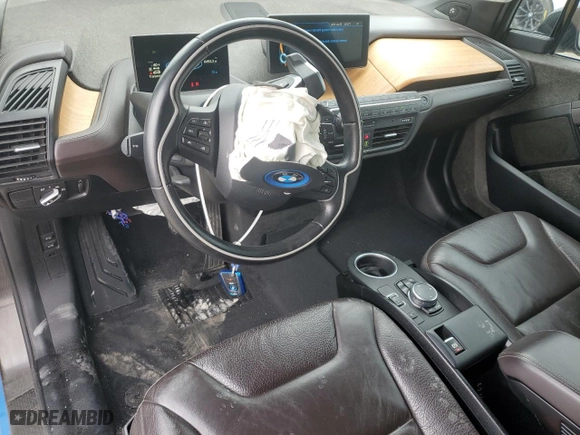 2015 BMW i3 with VIN WBY1Z2C51FV555885, listed as a Copart auction lot 48160405 with 72221 miles and Salvage Title. Bid and sale history available at carsss.com. Image 8.