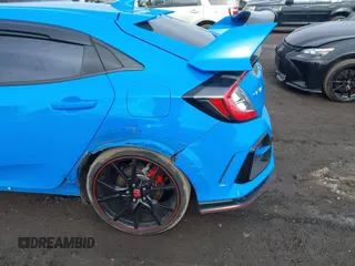 2021 Honda Civic Type R Touring z VIN SHHFK8G7XMU202145, wystawiony jako IAAI lot #41480286 z przebiegiem 40 116 mil mil oraz . Historia ofert i sprzedaży dostępna na DreamBid. Obrazek 18.