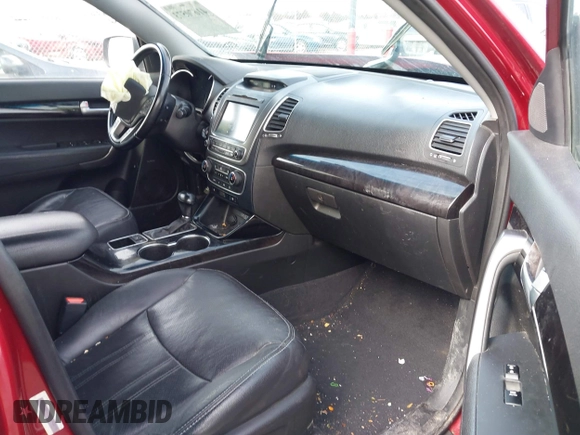 2015 Kia Sorento SX Limited with VIN 5XYKWDA72FG643298, listed as a IAAI auction lot 41670573 with 115,613 mi miles. Bid and sale history available at carsss.com. Image 5.
