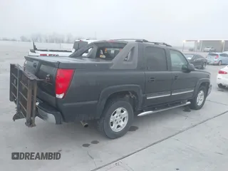 2005 Chevrolet Avalanche LS с VIN 3GNEC12Z65G213737, выставлен на аукционе IAAI как лот 41525645 с пробегом 148 087 миль миль и . История ставок и продаж доступна на DreamBid. Изображение 4.
