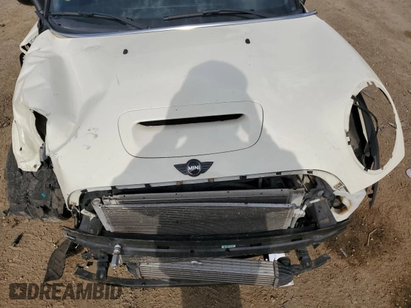 2013 MINI Hardtop S with VIN WMWSV3C54DT478670, listed as a Copart auction lot 52710445 with 58,974 mi miles and Salvage title. Bid and sale history available at DreamBid. Image 12.