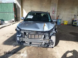 2022 Hyundai Venue Limited with VIN KMHRC8A37NU199579, listed as a IAAI auction lot 41886674 with 36,484 mi miles and . Bid and sale history available at DreamBid. Image 6.