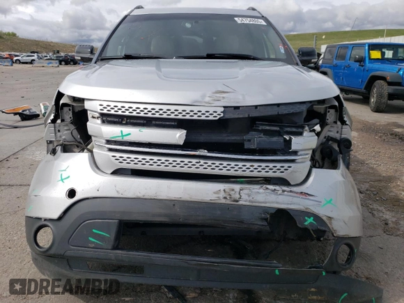 2014 Ford Explorer XLT z VIN 1FM5K8D89EGA22717, wystawiony jako Copart lot #54754805 z przebiegiem 128 773 mil mil oraz Szkody całkowita. Historia ofert i sprzedaży dostępna na DreamBid. Obrazek 5.