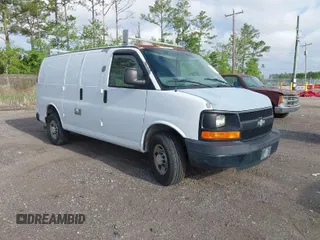 2008 Chevrolet Express Cargo Van with VIN 1GCGG25C181100994, listed as a IAAI auction lot 41994498 with 141,201 mi miles. Bid and sale history available at carsss.com. Image 1.