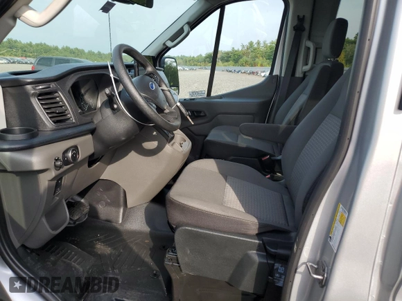 2024 Ford Transit Passenger XL with VIN 1FBAX2CGXRKA76402, listed as a Copart auction lot 72008594 with 4,063 mi miles and Salvage Title. Bid and sale history available at DreamBid. Image 7.
