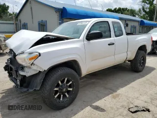 2017 Toyota Tacoma SR with VIN 5TFRX5GN5HX091111, listed as a Copart auction lot 57664145 with 132,878 mi miles and Salvage title. Bid and sale history available at DreamBid. Image 1.