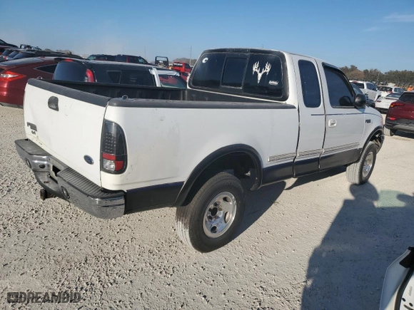 1997 Ford F-250 Standard with VIN 1FTFX28L8VNC56476, listed as a Copart auction lot 76282624 with NaN miles and Salvage Title. Bid and sale history available at carsss.com. Image 3.