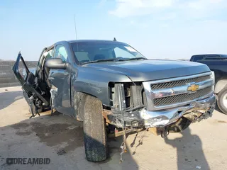 2011 Chevrolet Silverado 1500 LT with VIN 3GCPKSE30BG168467, listed as a IAAI auction lot 41538698 with NaN miles. Bid and sale history available at carsss.com. Image 1.