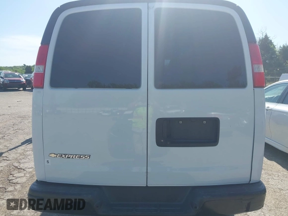 2019 Chevrolet Express Cargo Van with VIN 1GCWGAFP5K1296131, listed as a IAAI auction lot 42082742 with 217,740 mi miles. Bid and sale history available at carsss.com. Image 16.