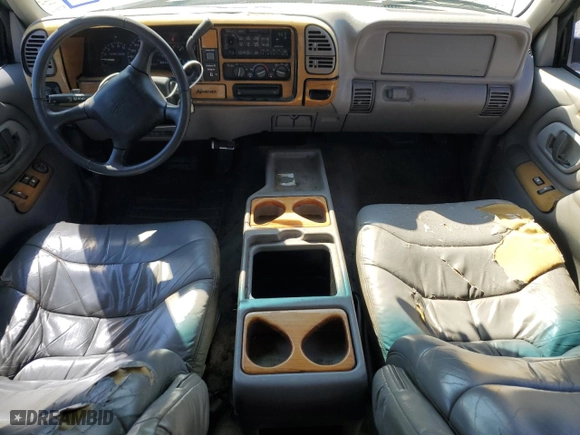 1998 Chevrolet C/K 1500 with VIN 2GBEC19R9W1178477, listed as a Copart auction lot 47161695 with 231,226 mi miles and Salvage Title. Bid and sale history available at carsss.com. Image 8.