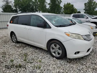 2015 Toyota Sienna LE AAS with VIN 5TDKK3DC2FS661818, listed as a Copart auction lot 64165795 with 171,702 mi miles and Clean title. Bid and sale history available at DreamBid. Image 4.