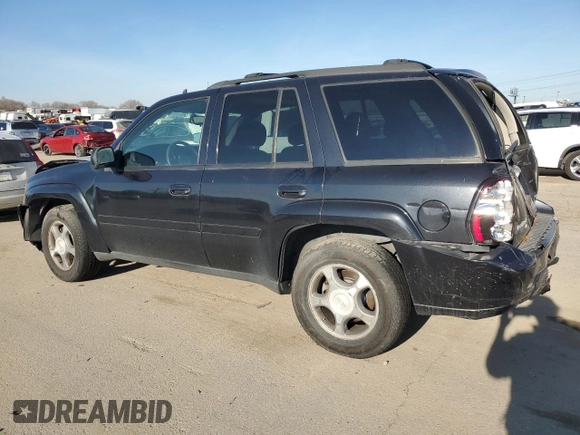 2008 Chevrolet TrailBlazer 1LT with VIN 1GNDT13S182100708, listed as a Copart auction lot 89284975 with 165,199 mi miles and Salvage Title. Bid and sale history available at DreamBid. Image 2.