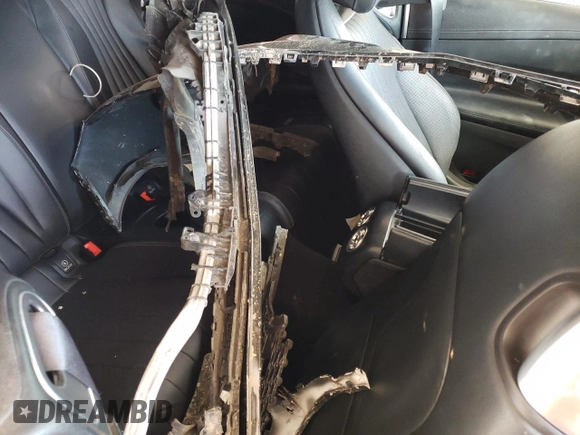 2019 Mercedes-Benz E-Class E 450 with VIN WDD1J6HB2KF109172, listed as a Copart auction lot 63305214 with 34,073 mi miles and Non Repairable. Bid and sale history available at carsss.com. Image 12.