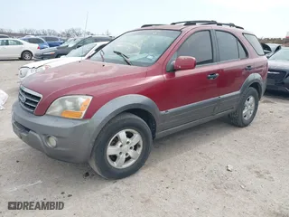 2007 Kia Sorento EX with VIN KNDJD736975698669, listed as a IAAI auction lot 41781263 with 154,170 mi miles. Bid and sale history available at carsss.com. Image 2.