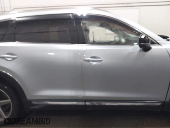2020 Mazda CX-9 Grand Touring with VIN JM3TCBDY3L0410545, listed as a IAAI auction lot 41195847 with 46,330 mi miles. Bid and sale history available at carsss.com. Image 14.