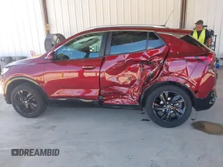 2024 Buick Encore GX Sport Touring с VIN KL4AMESL2RB195527, выставлен на аукционе IAAI как лот 42733359 с пробегом 24 708 миль миль и . История ставок и продаж доступна на DreamBid. Изображение 14.