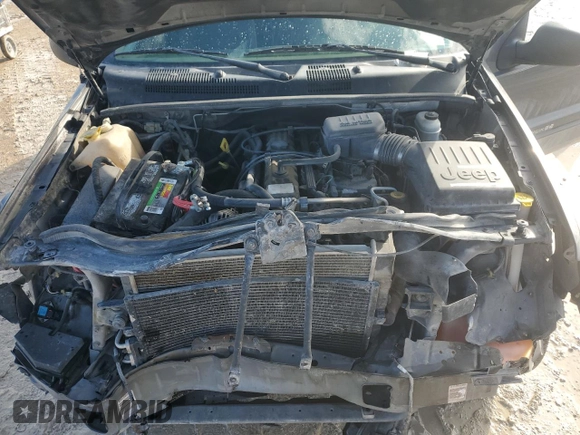 2003 Jeep Grand Cherokee Laredo with VIN 1J4GX48SX3C618284, listed as a Copart auction lot 43084045 with 132,528 mi miles and Salvage Title. Bid and sale history available at carsss.com. Image 14.