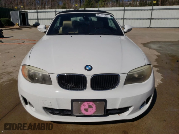 2012 BMW 1 Series 128i z VIN WBAUL7C53CVM83027, wystawiony jako Copart lot #48802675 z przebiegiem 107 436 mil mil oraz Czysty tytuł • Clean title. Historia ofert i sprzedaży dostępna na DreamBid. Obrazek 5.