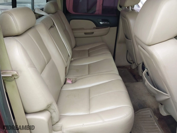 2008 Chevrolet Silverado 1500 LTZ with VIN 2GCEK13Y481105759, listed as a IAAI auction lot 41992739 with 110,122 mi miles. Bid and sale history available at carsss.com. Image 8.