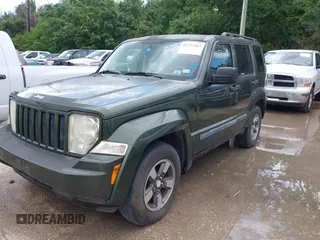 2008 Jeep Liberty Sport z VIN 1J8GP28K78W262126, wystawiony jako IAAI lot #42237465 z przebiegiem 252 002 mil mil oraz . Historia ofert i sprzedaży dostępna na DreamBid. Obrazek 2.